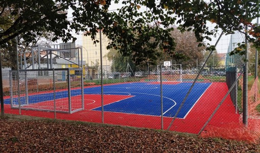 Il nuovo campo di basket e calcio a 5 donato da mister Gasperini a Grugliasco