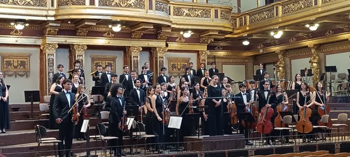 Il Consiglio comunale di Grugliasco premia l’Orchestra Magister Harmoniae