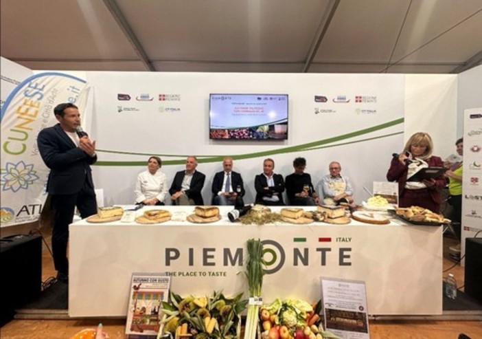 Goloserie d'alpeggio con i formaggi del re. A Terra Madre la presentazione di Atl del Cuneese (Video)