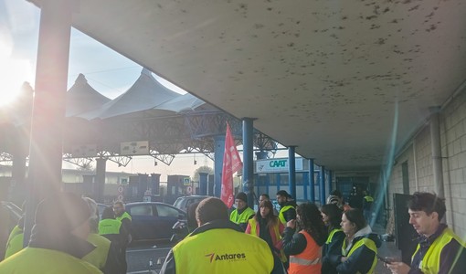 manifestazione di protesta al Caat