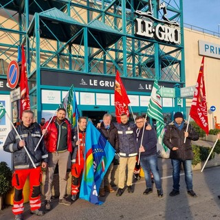 Cambio d'appalto e polemica a Moncalieri, La Certosa e Le Gru: gli addetti protestano e scioperano