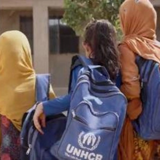 Bambini rifugiati, in 7,2 milioni sono esclusi dalla scuola: al via campagna Unhcr - Video