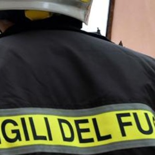 Crolla palazzina a Sessa Aurunca, 4 estratti vivi: si cercano dispersi